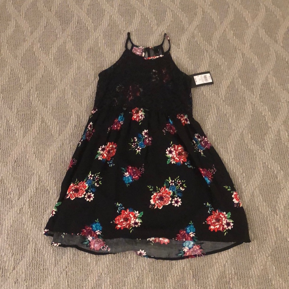 Kids floral dress with lace on the top
